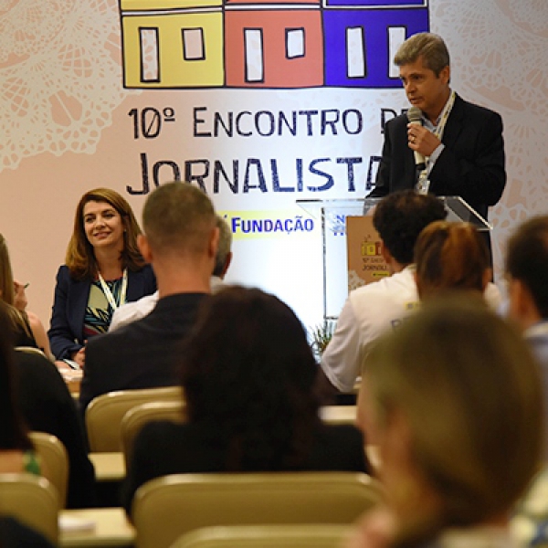 Boas vindas e palestra magna marcam a abertura do 10º Encontro de Jornalistas